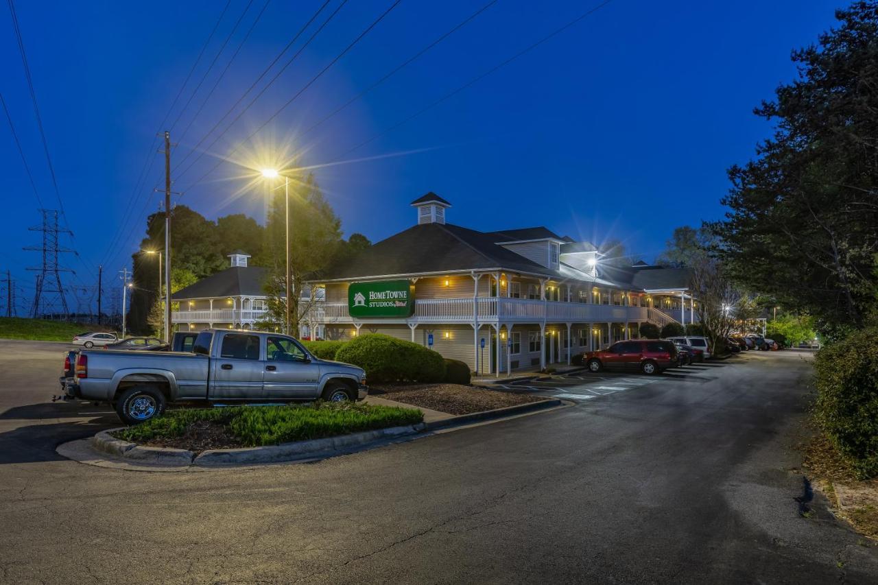 Hometowne Studios By Red Roof Atlanta Ne - Norcross South Kültér fotó